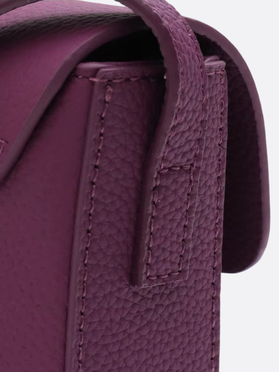 Sac en cuir graine avec bandouliere