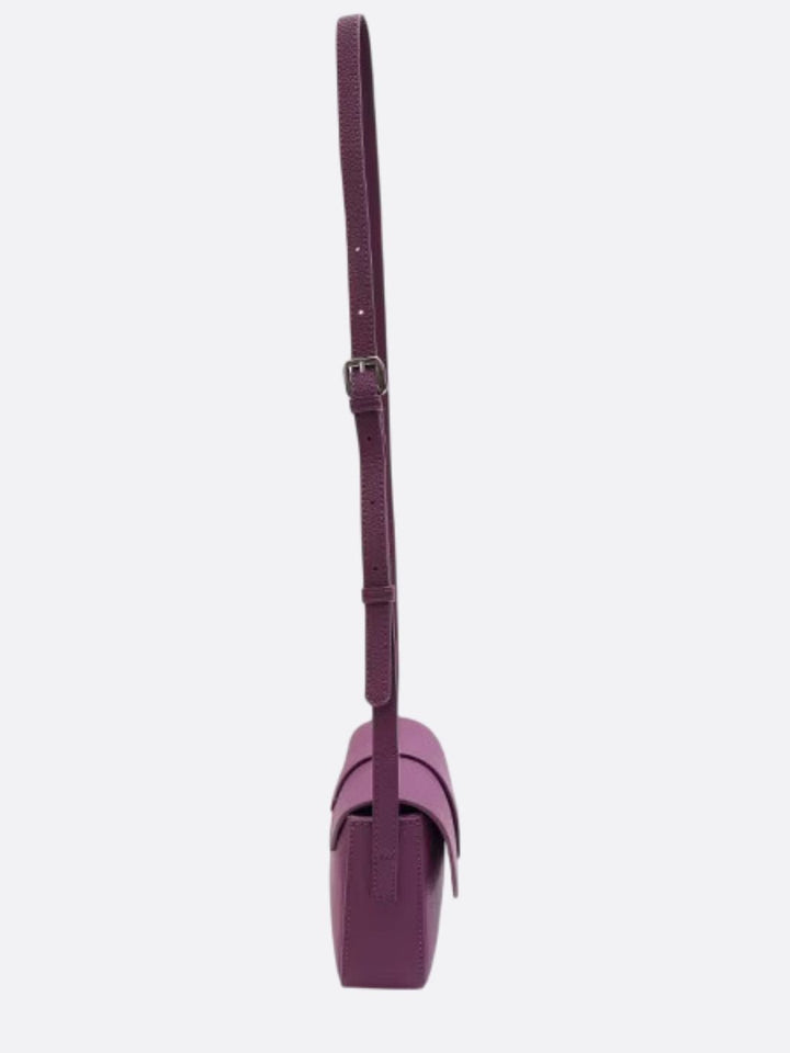 Sac en cuir graine avec bandouliere